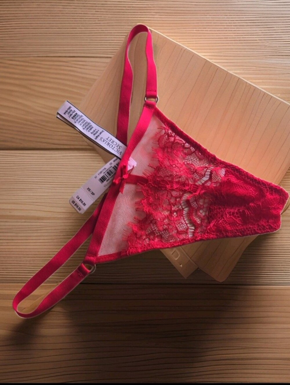 NWT VICTORIA'S SECRET DREAM ANGELS V-STRING SIZE XS